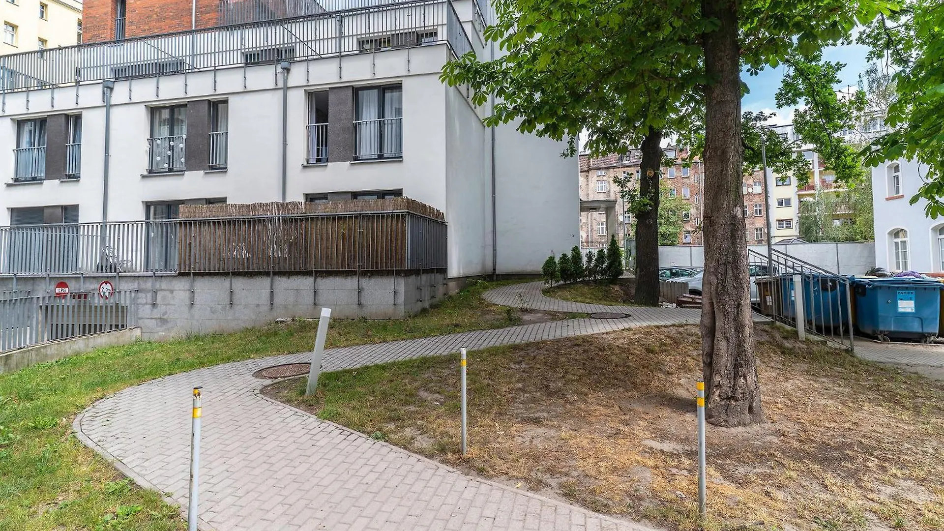 Teal Apartment- Wifi Parking 15 Min Od Rynku ヴロツワフ ポーランド